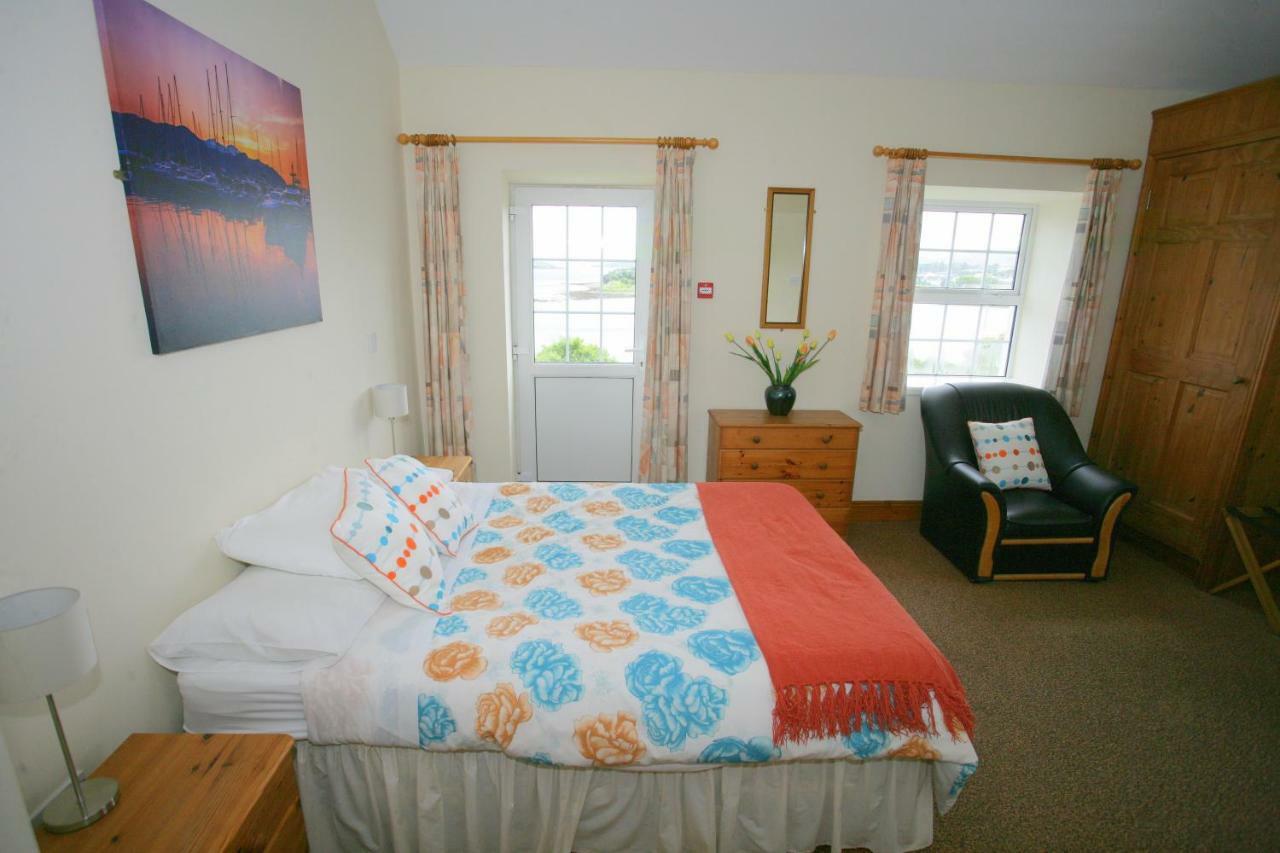 Cottage Heights B&B Castletownbere Exterior photo